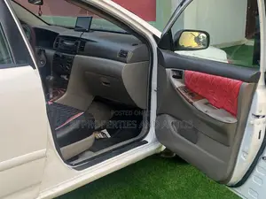 Toyota Corolla 2006 White