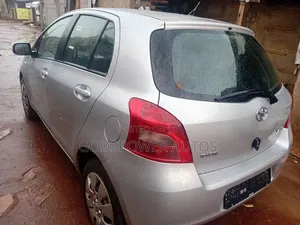 Toyota Yaris Sedan 2007 Silver