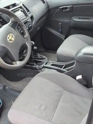 Toyota Hilux 2014 White