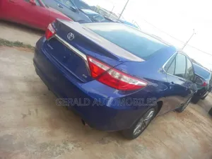 Toyota Camry SE 4dr Sedan (2.5L 4cyl 6A) 2015 Blue