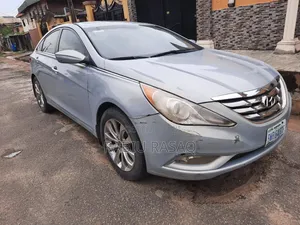 Hyundai Sonata 2012 Blue