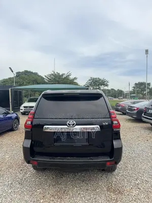 Toyota Land Cruiser Prado 4.0 Petrol GX-L 2015 Black