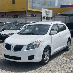 Pontiac Vibe 2009 White
