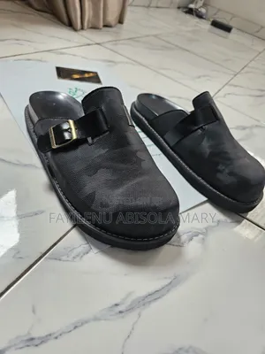 Tombizz Handmade Footwear