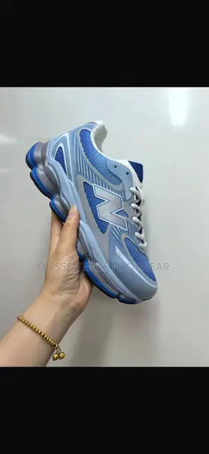 New Balance Volition