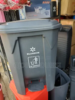 Quality Dustbin Bucket/Pan