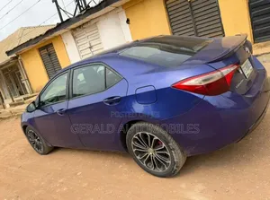 Toyota Corolla S Plus 4dr Sedan (1.8L 4cyl 6M) 2014 Blue