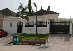 4bdrm Bungalow in Apo Resettlement for rent