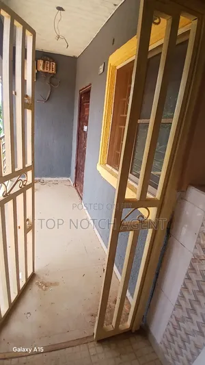 Furnished 3bdrm Apartment in Houseland Real, Benin City for rent