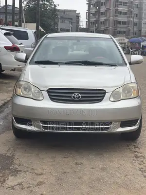Toyota Corolla Sedan 2004 Silver