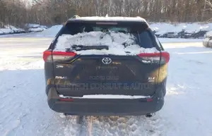 Toyota RAV4 XLE AWD 2020 Black