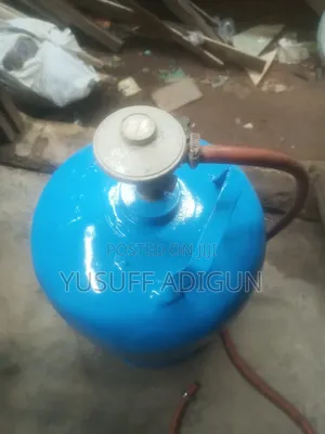 Mobil 12.5kg Gas Cylinder With Regulator and 2 Yards Hose
