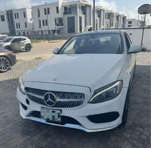 Mercedes-Benz C300 Luxury 4Matic Sedan AWD (2.0L 4cyl 7A) 2016 White
