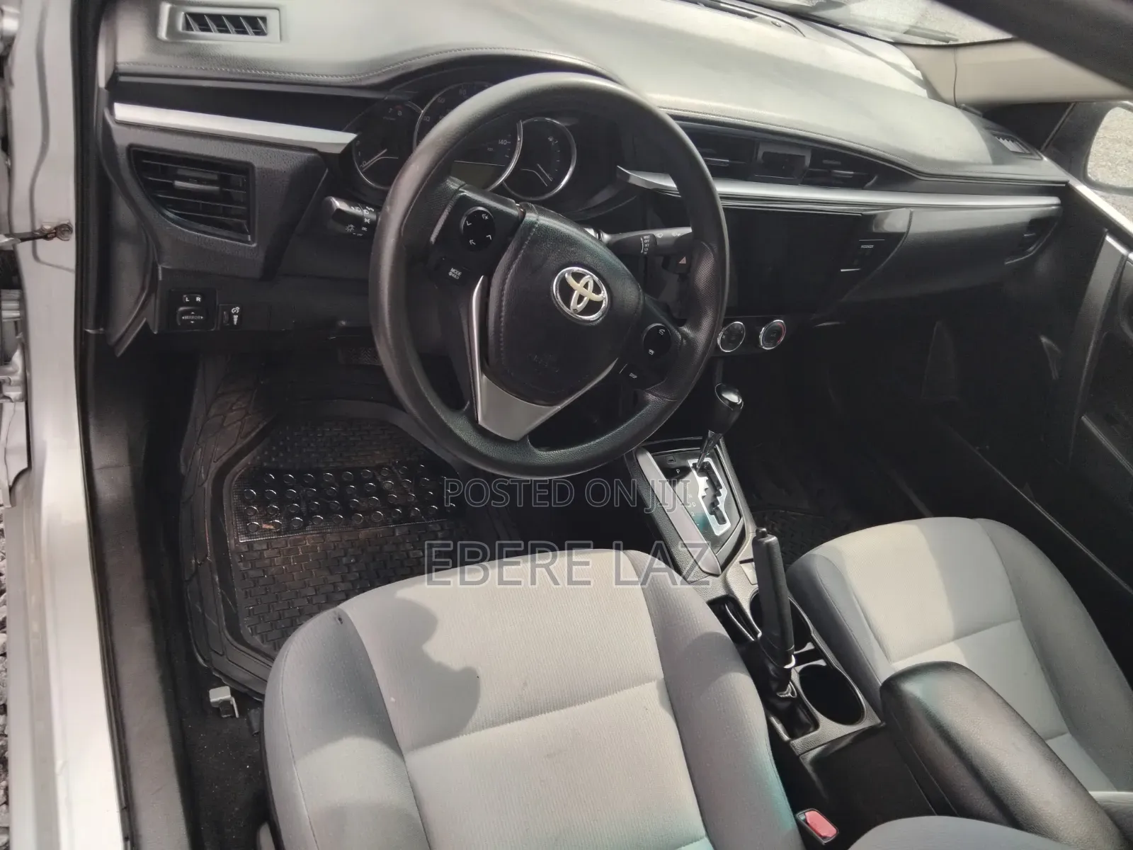 Toyota Corolla 2015 Silver