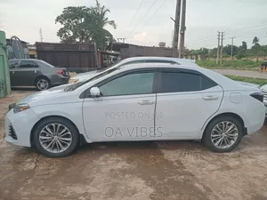 Toyota Corolla 2015