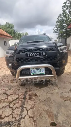 Toyota Tacoma Double Cab 4x2 PreRunner Long Bed 4.0L V6 5-Speed Auto