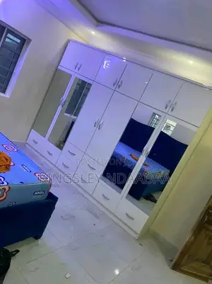 Wall Room With Mirror.
