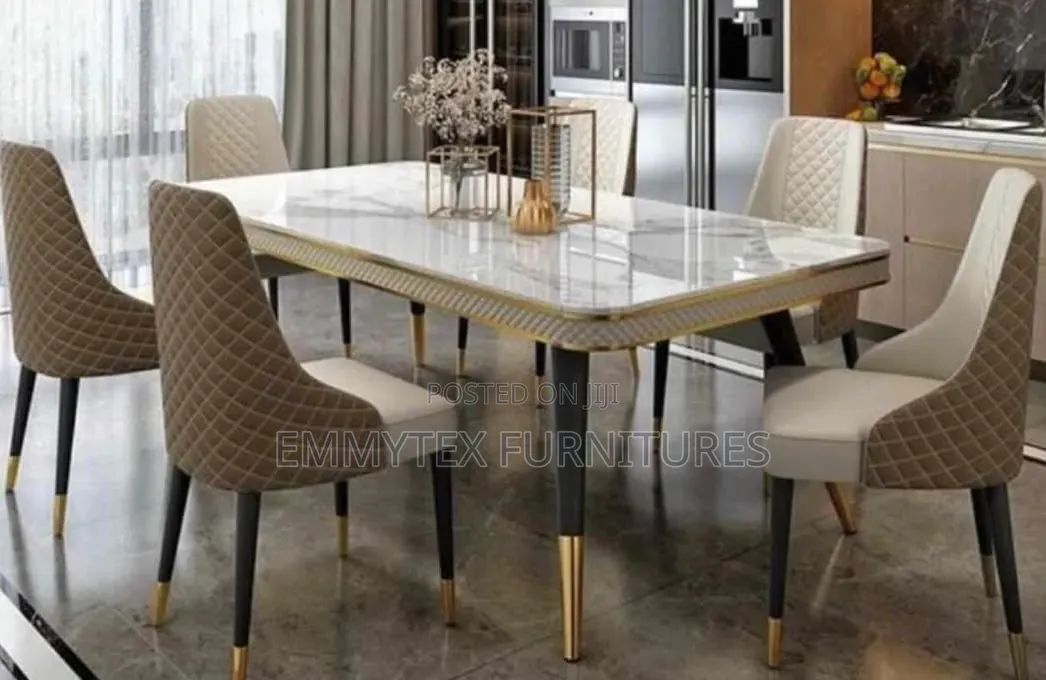 Luxurious 6 Seater Dinning Set