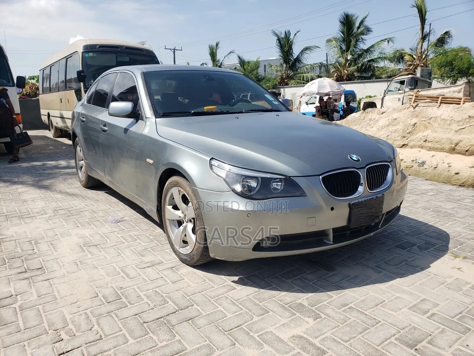BMW 530i 2004 Gray