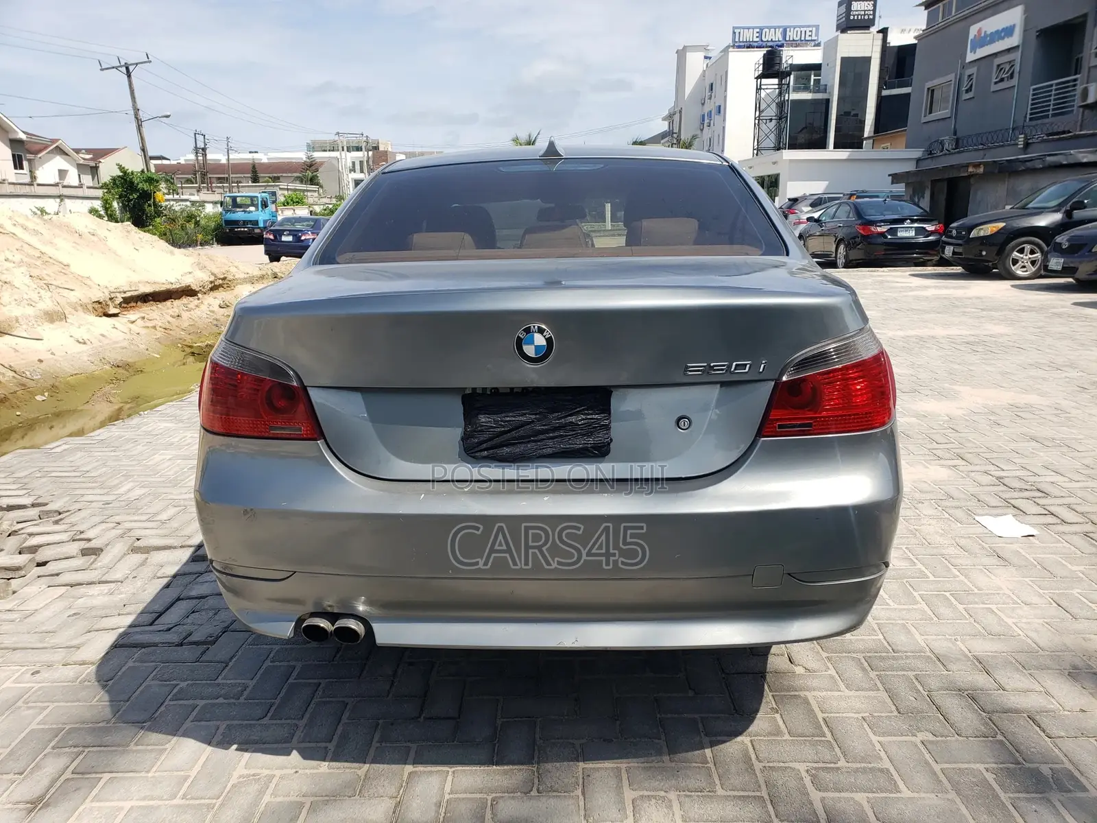 BMW 530i 2004 Gray