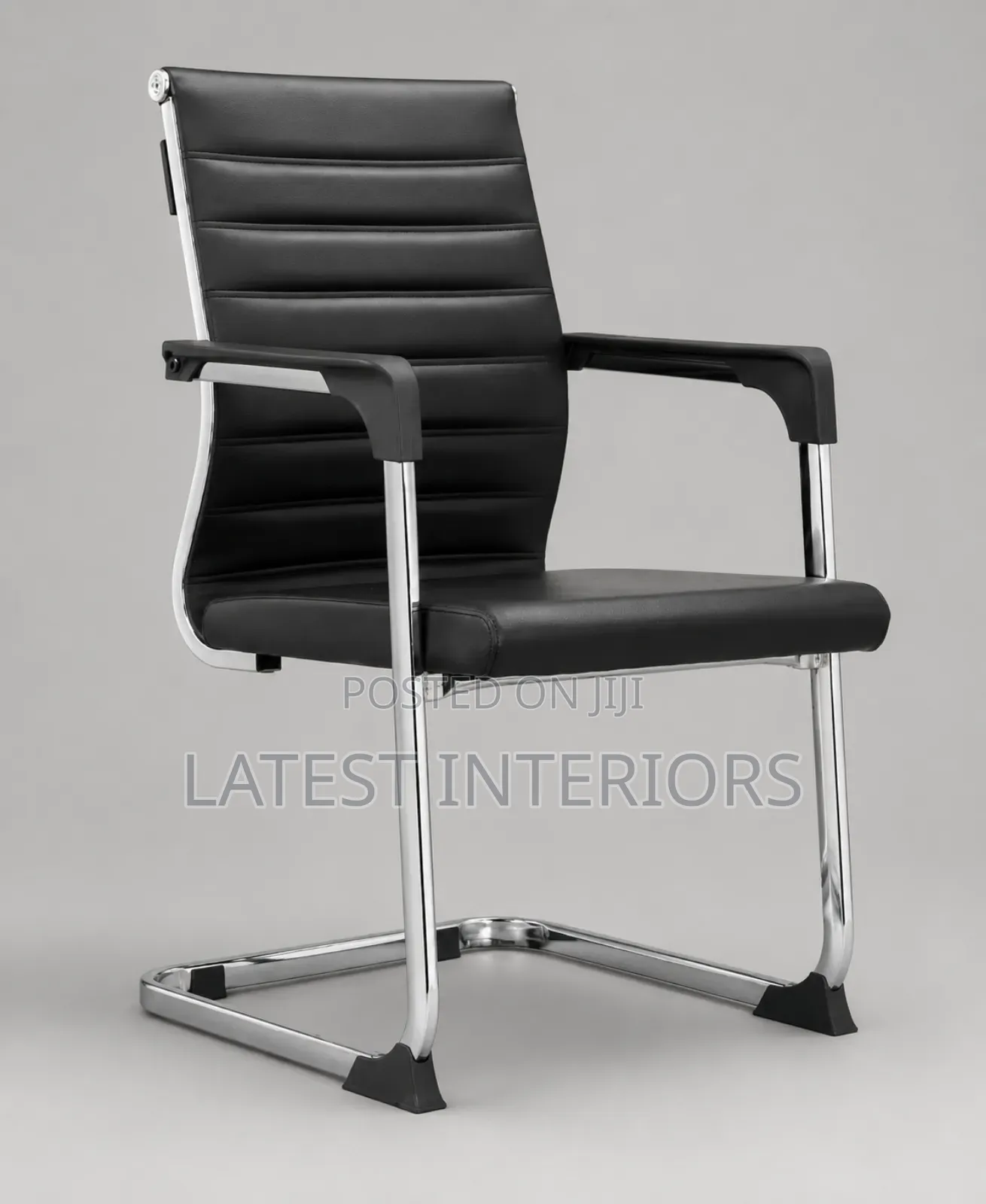 Executive Visitor Chair – Premium Leather Finish