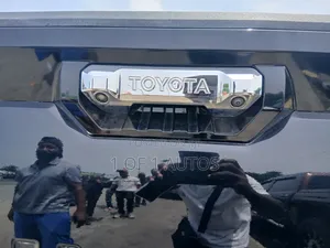 Toyota Tundra 1794 2022 Black
