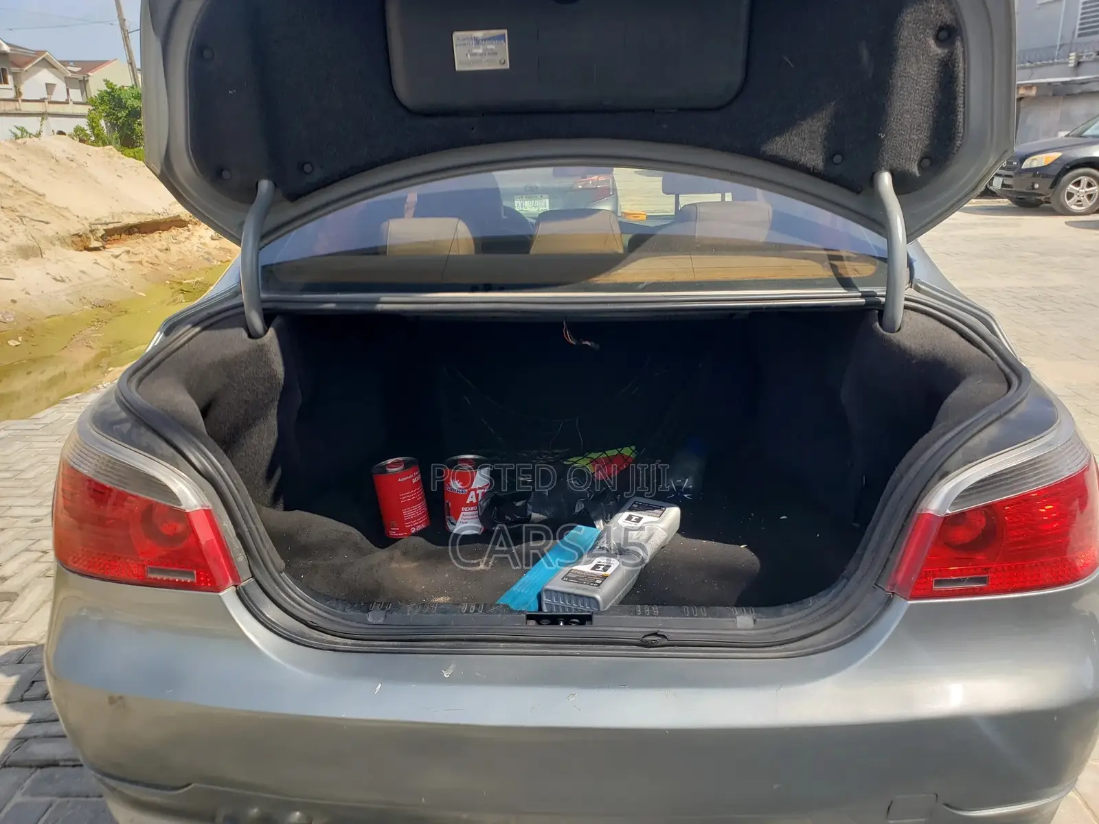 BMW 530i 2004 Gray