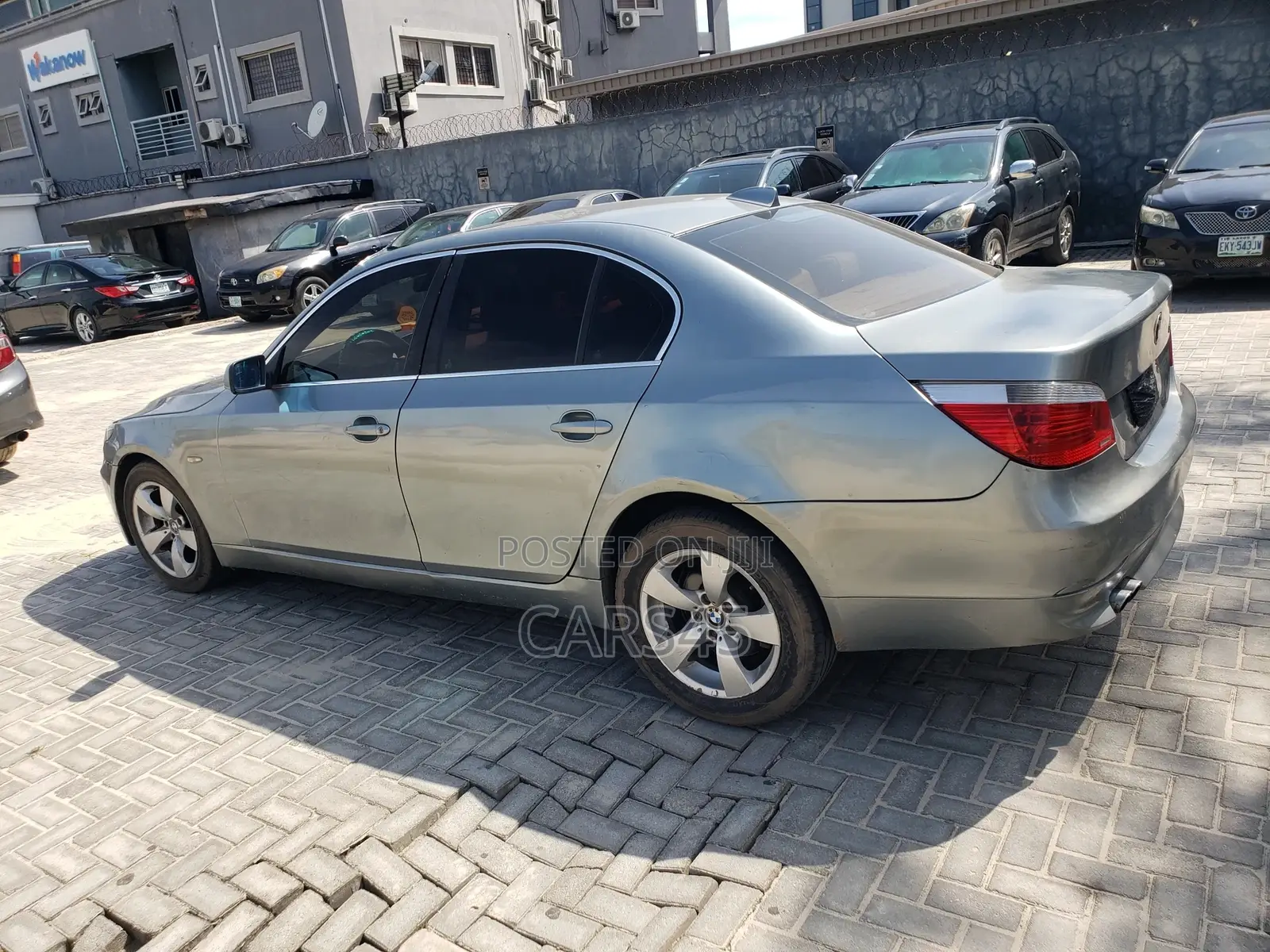 BMW 530i 2004 Gray