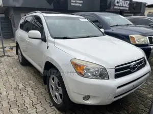 Toyota RAV4 2008 White