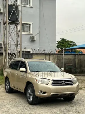 Toyota Highlander 2010 Gold