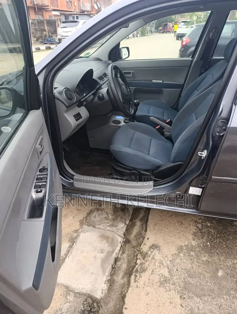Mazda 2 2009 Gray