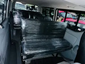 Toyota HiAce 2012 Silver