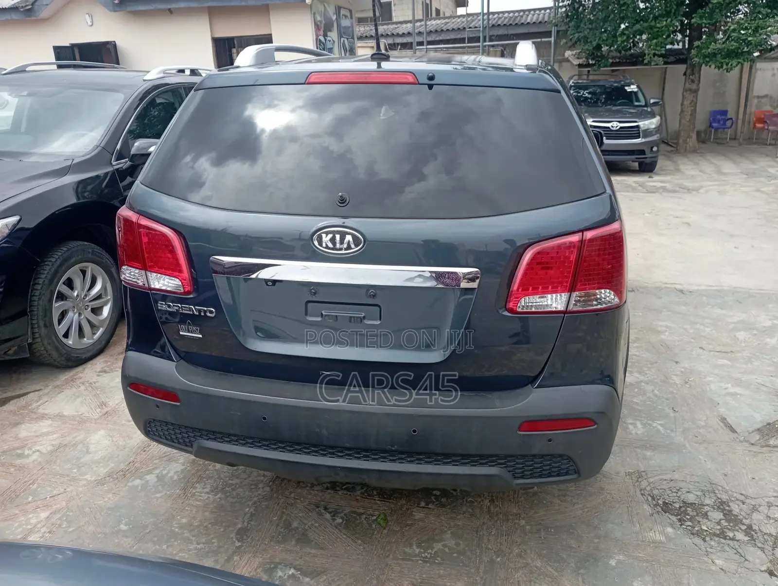 Kia Sorento 2011 Blue