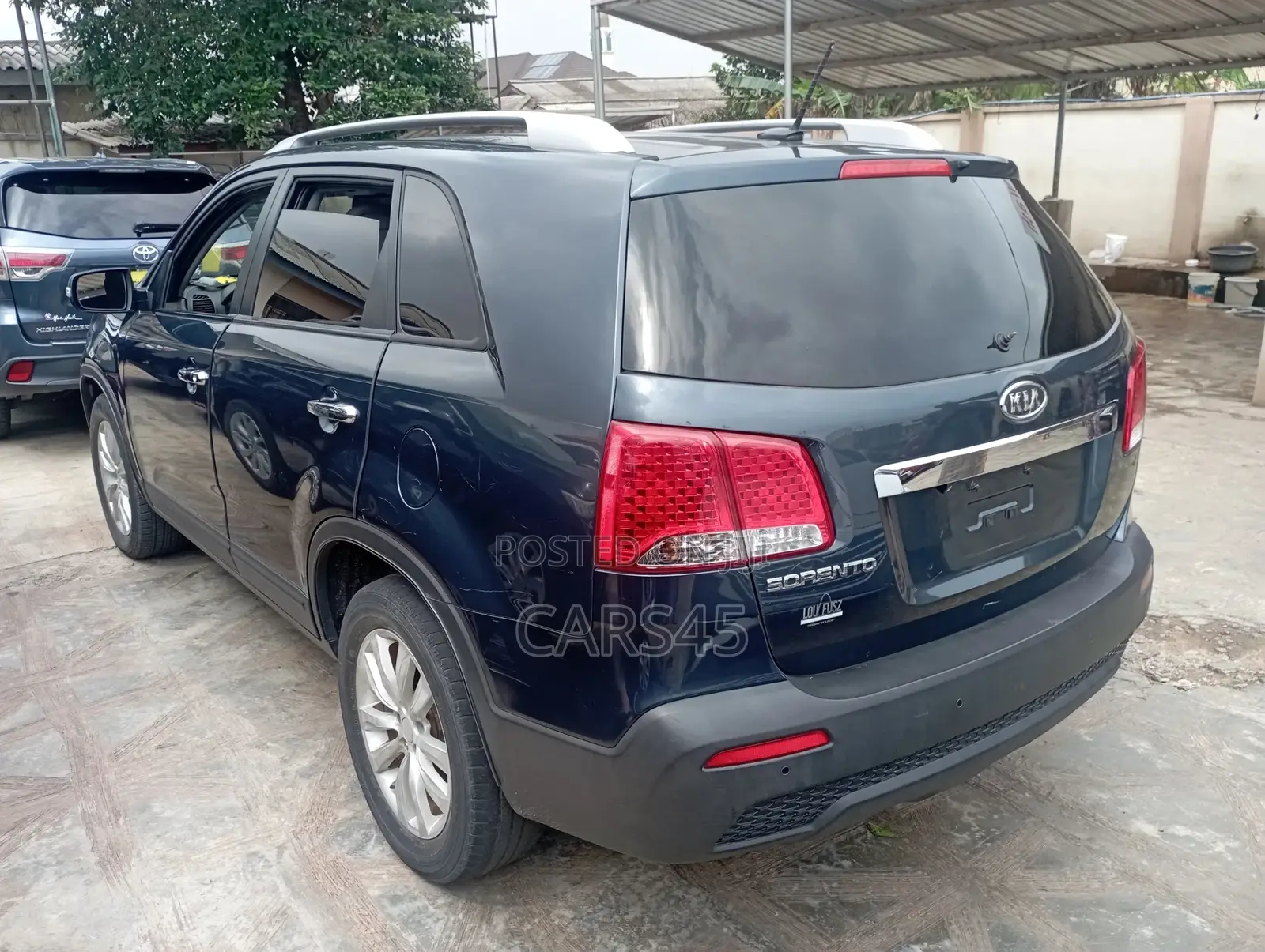 Kia Sorento 2011 Blue