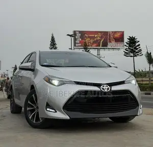 Toyota Corolla 2018 White