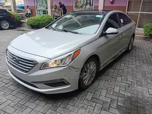 Hyundai Sonata Limited w/Brown Leather PZEV 4dr Sedan (2.4L 4cyl 6A)