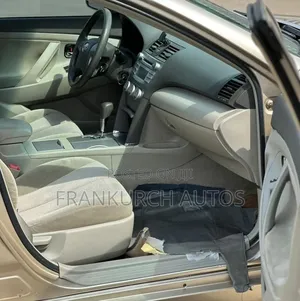 Toyota Camry 2010 Gold
