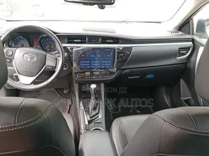 Toyota Corolla 2015 Silver