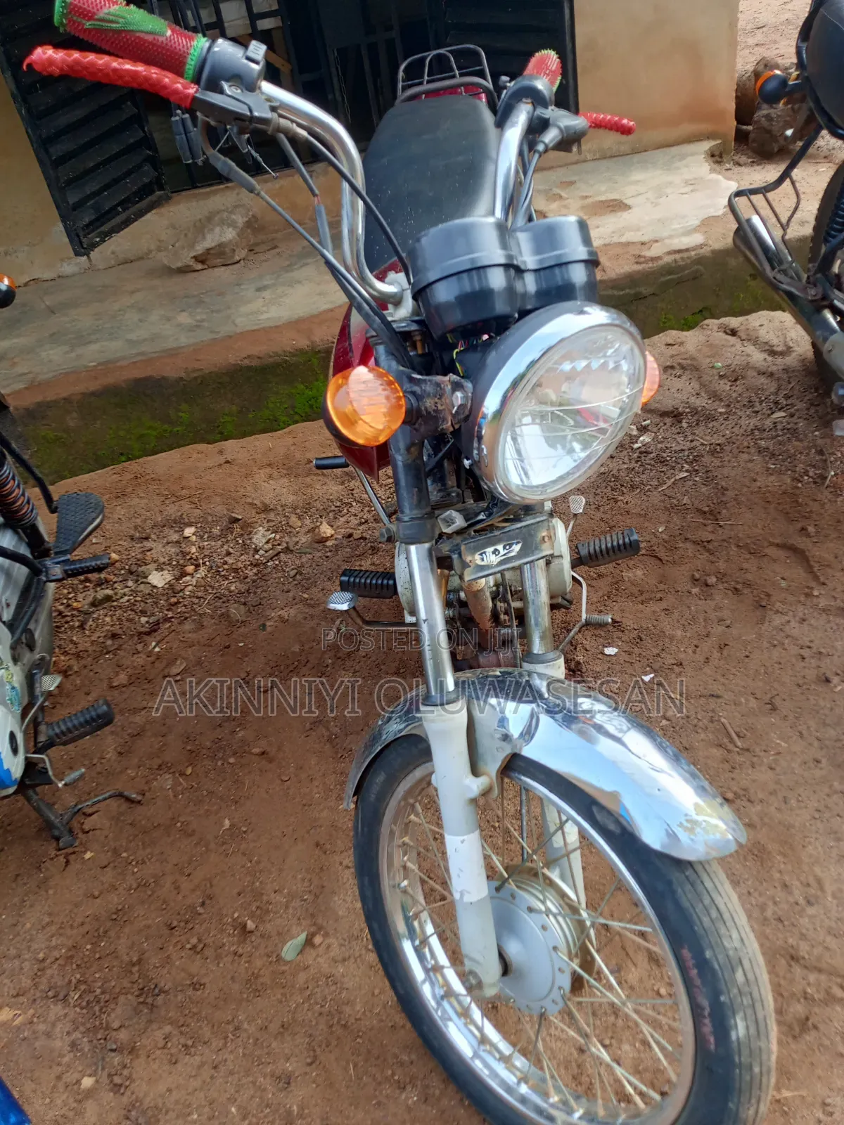 Bajaj Boxer 2025 Red