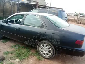 Toyota Camry 2002 Black