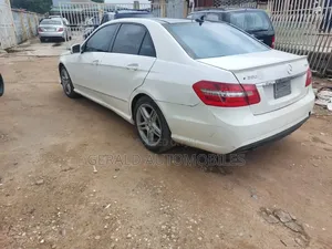 Mercedes-Benz E350 Base 4Matic Sedan AWD (3.5L 6cyl 7A) 2013 White