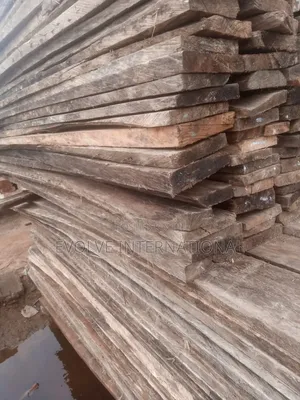 Dert Strong Woods