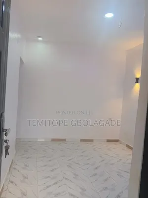 Mini Flat in Ishaga Street Ojodu, Berger for rent