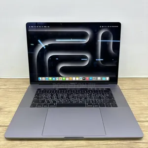 Laptop Apple MacBook 2018 16GB Intel Core i7 SSD 1T