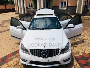 Mercedes-Benz C300 2010 White