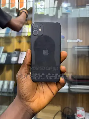 New Apple iPhone 11 64 GB Black