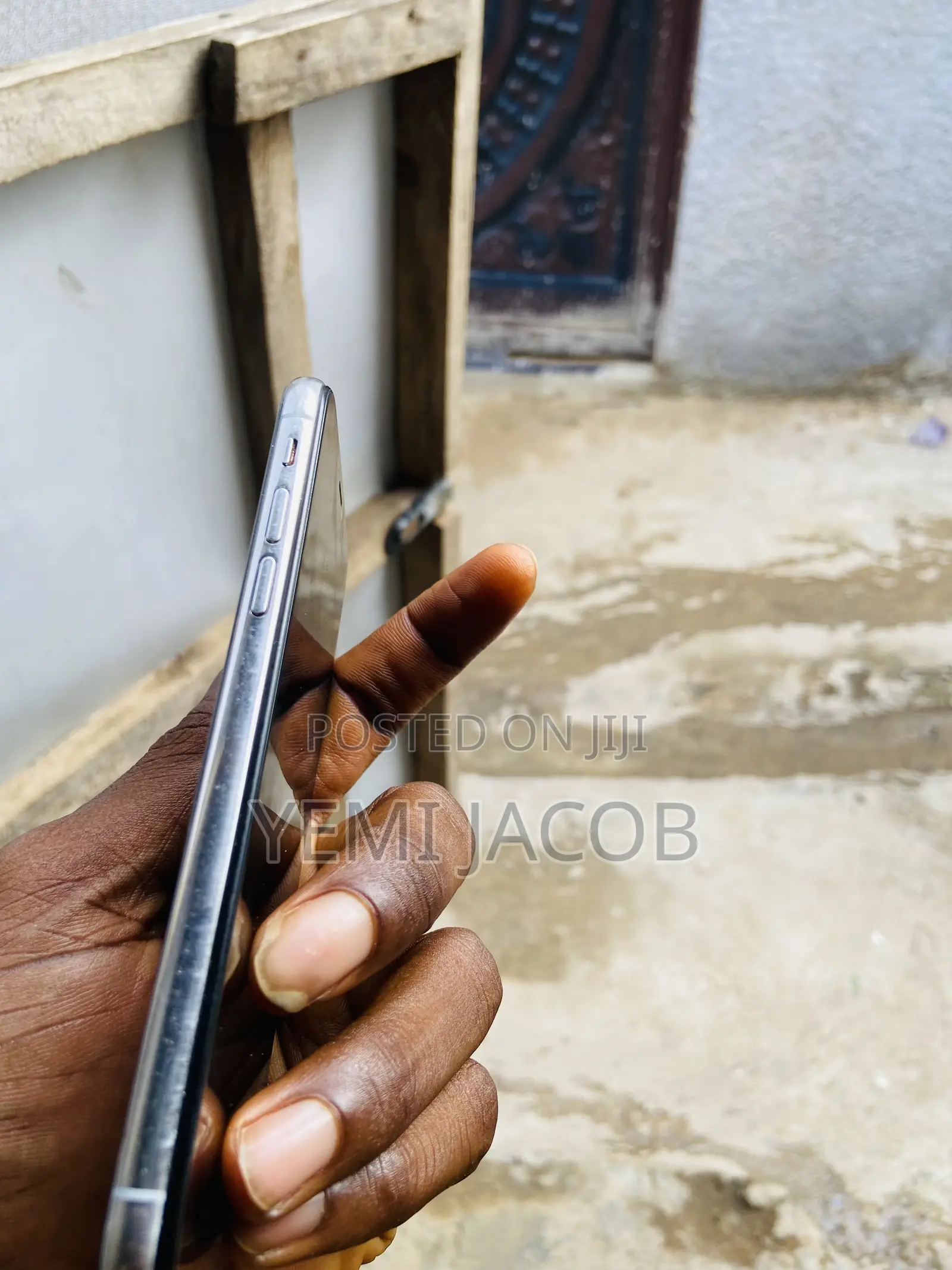 Apple iPhone X 64 GB Black