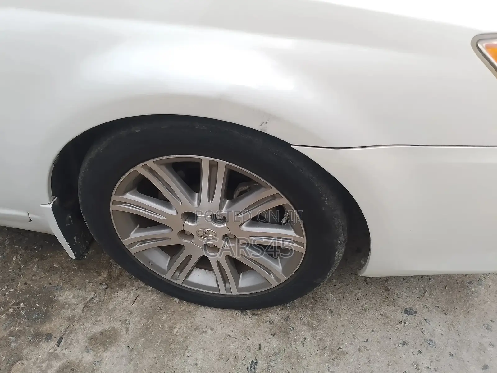 Toyota Avalon 2008 White