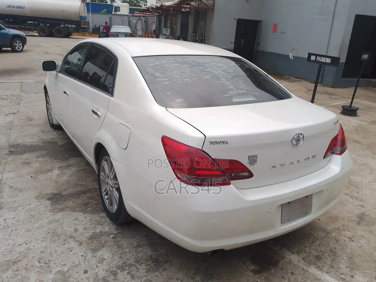 Toyota Avalon 2008 White