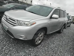 Toyota Highlander 2012 Silver